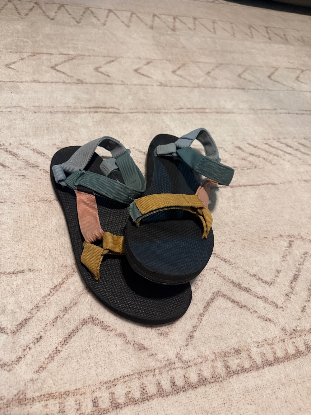 Womens Multicolor Adjustable Strap Sandals